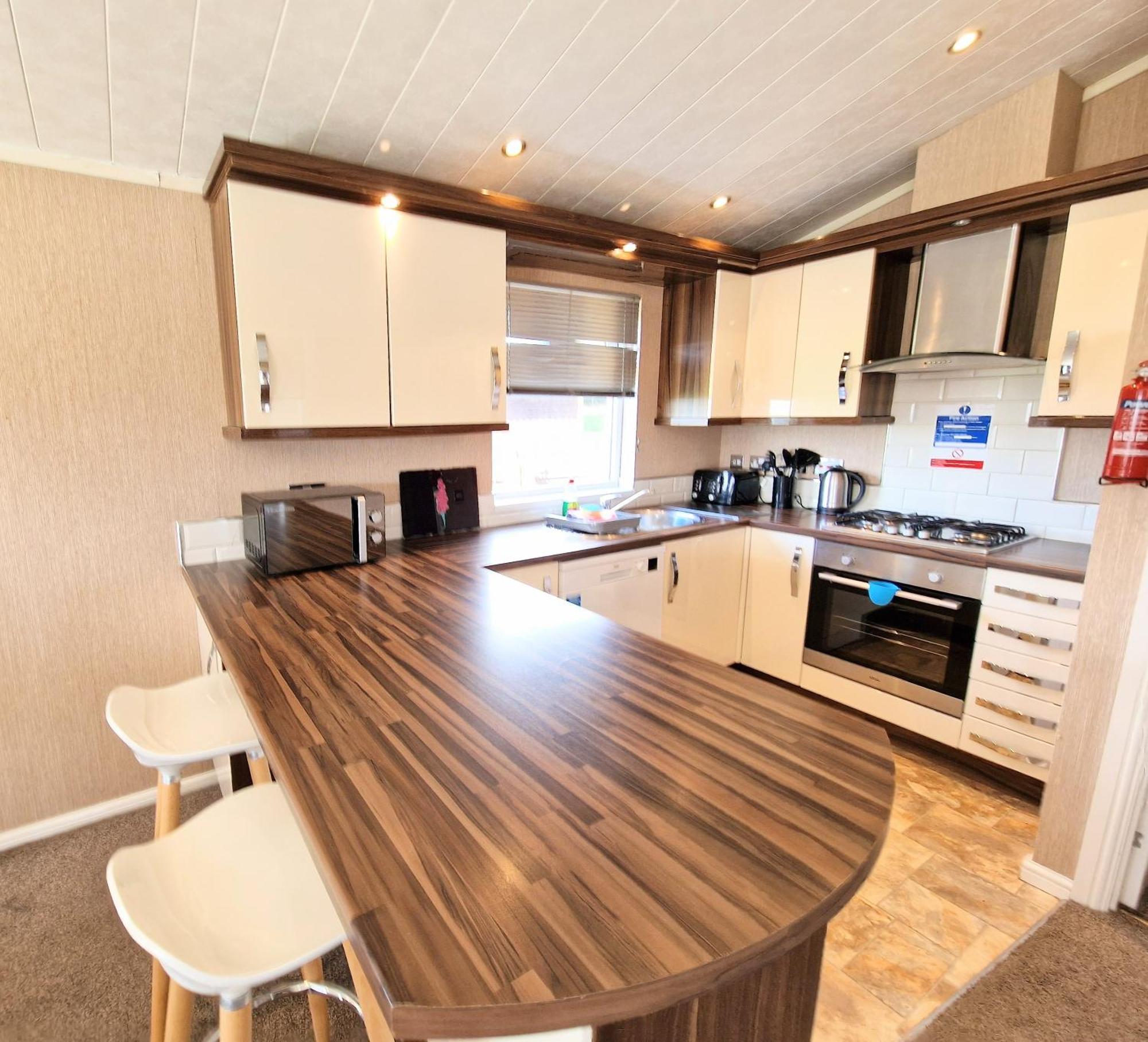 Benarty 11 With Private Hot Tub - Fife - Loch Leven - Lomond Hills - Pet Friendly Villa Kelty Luaran gambar